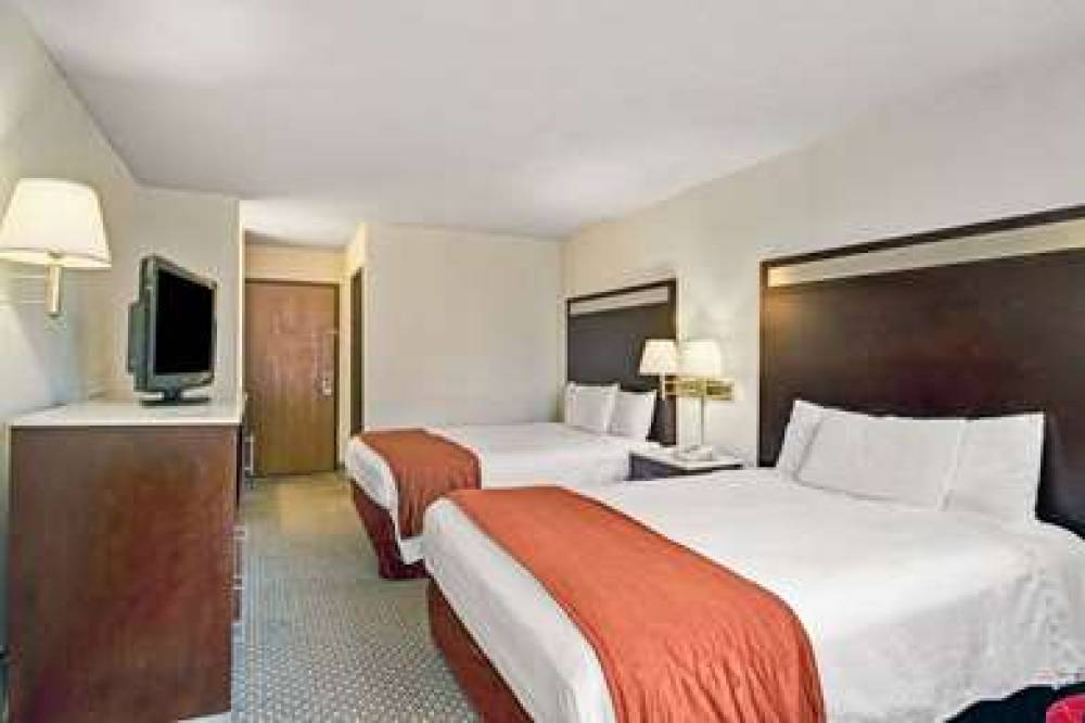 Baymont Inn & Suites Washington Court House 10