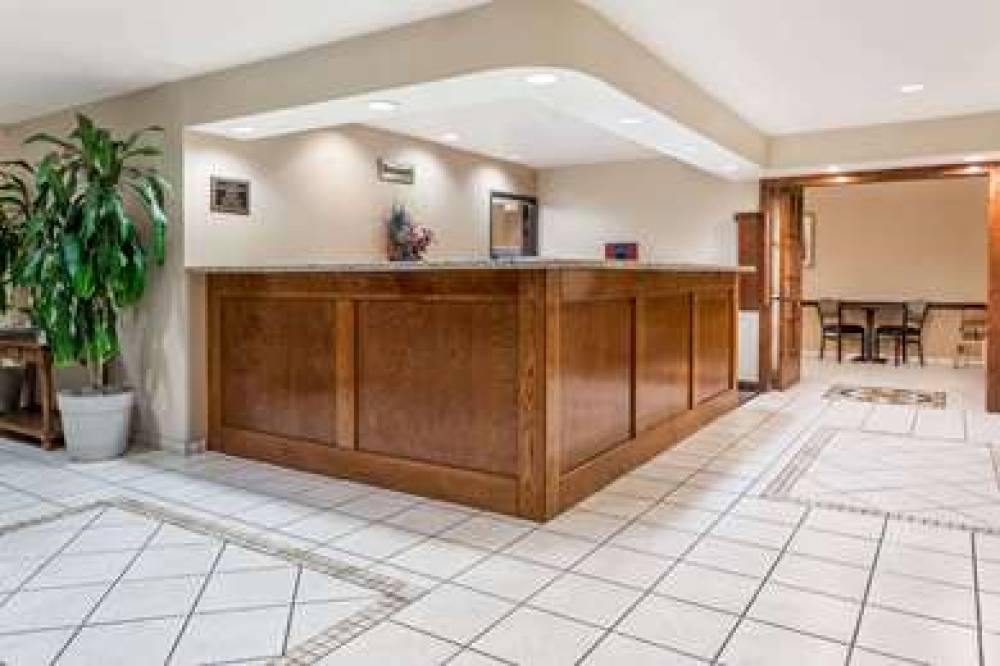 BAYMONT INN SUITES YREKA 1