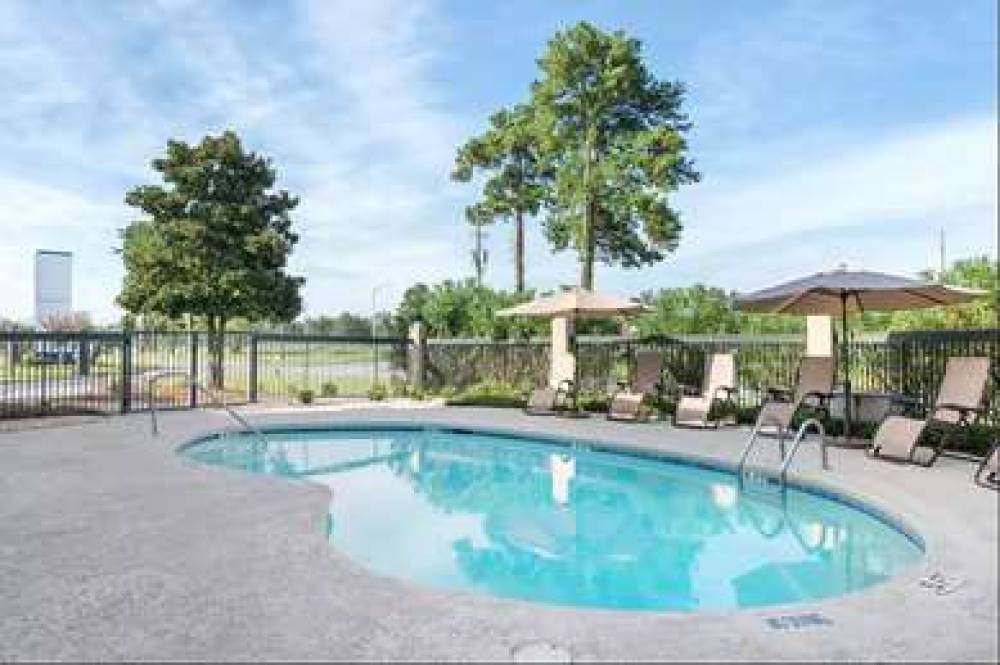 BAYMONT PORT WENTWORTH 4