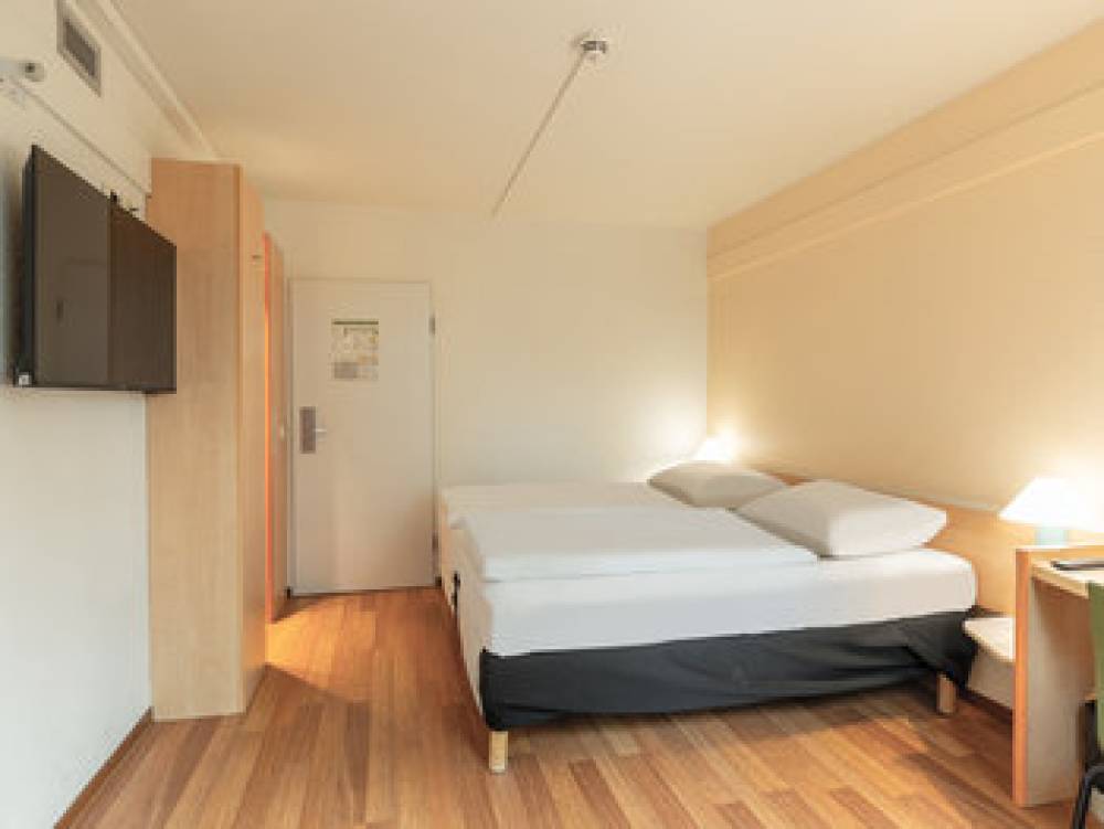 B&B HOTEL ESSEN-HBF 8