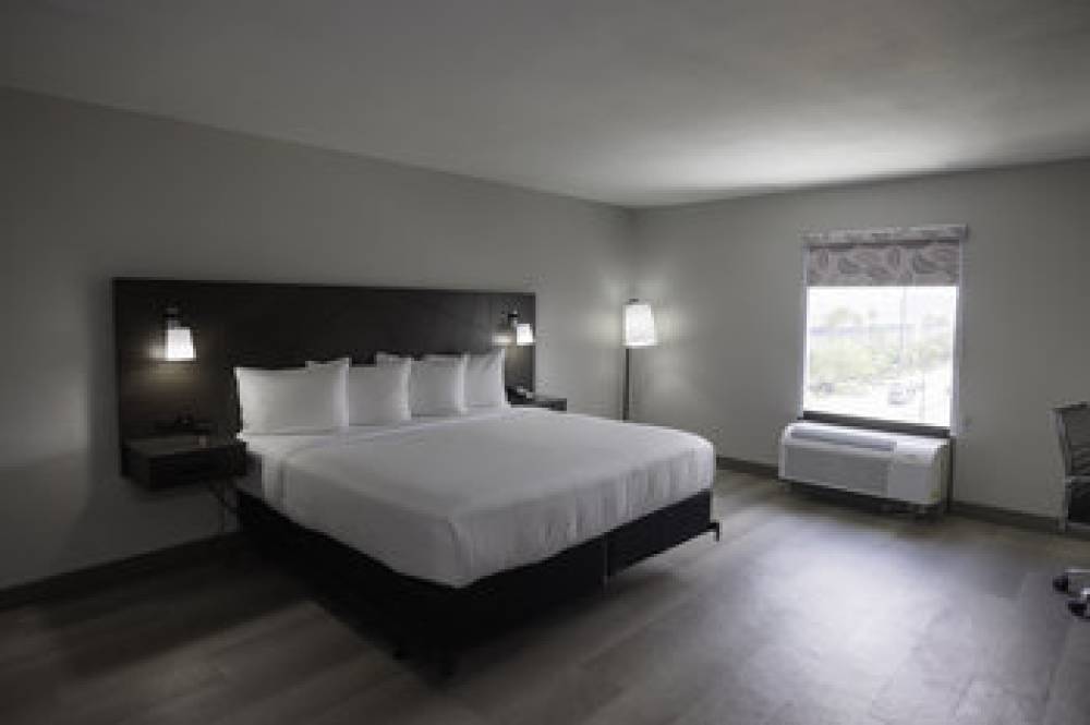 B&B HOTEL MIAMI AIRPORT 4