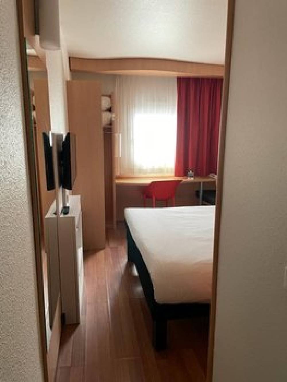 B&B HOTEL ORLY RUNGIS AEROPORT 3 ET 4
