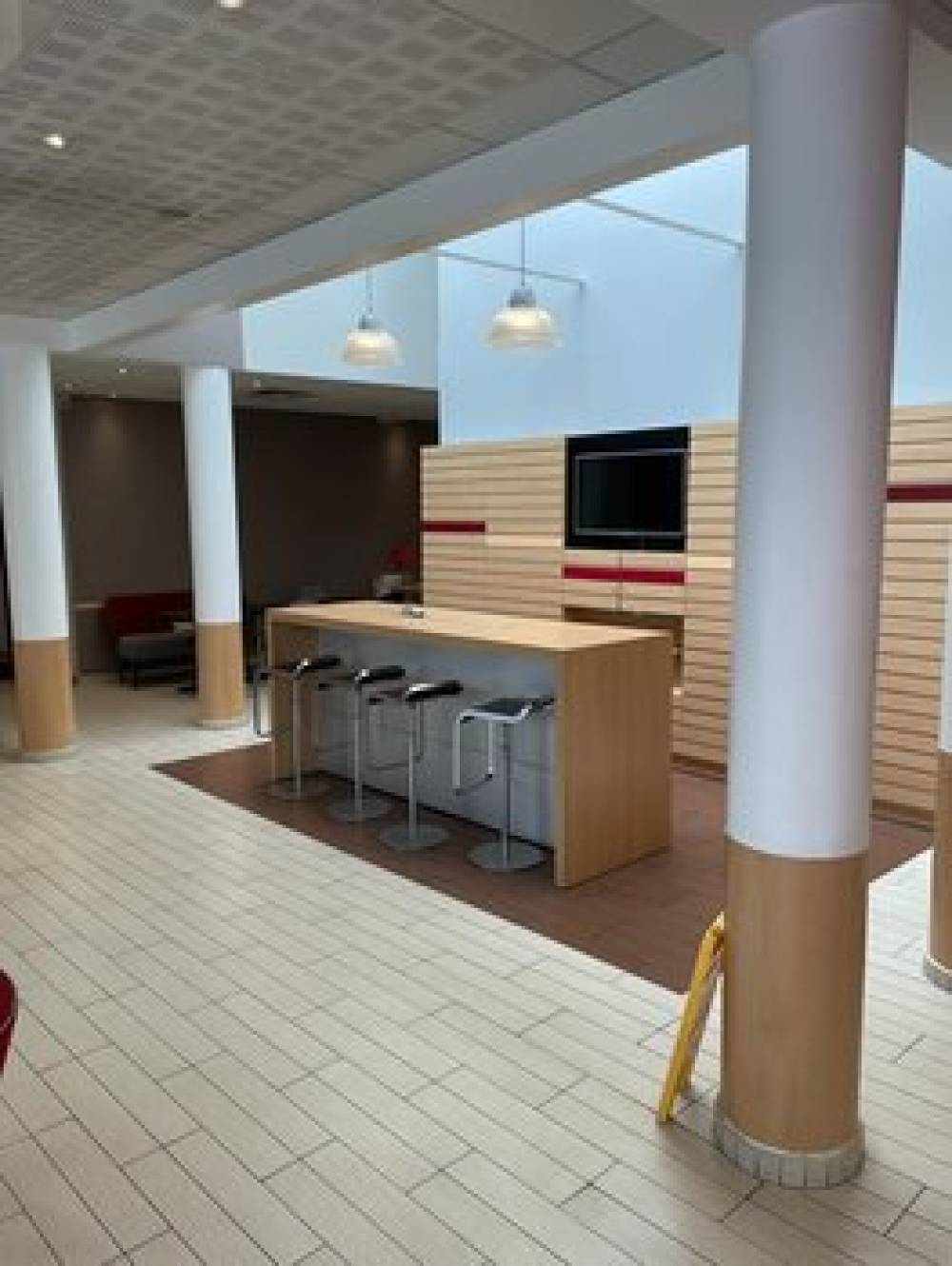 B&B HOTEL ORLY RUNGIS AEROPORT 3 ET 2