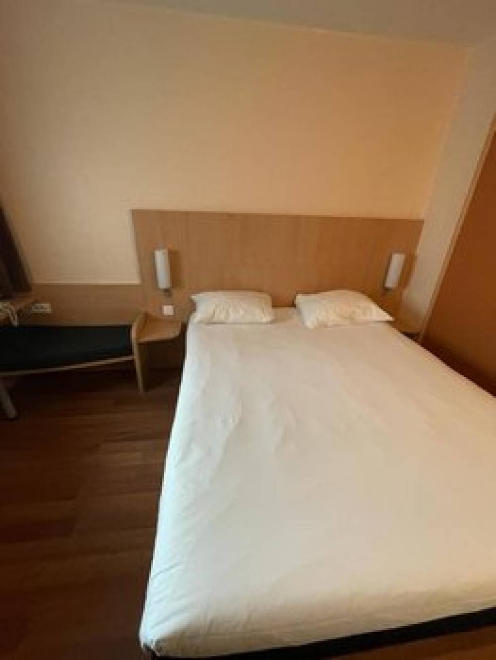 B&B HOTEL ORLY RUNGIS AEROPORT 3 ET 9
