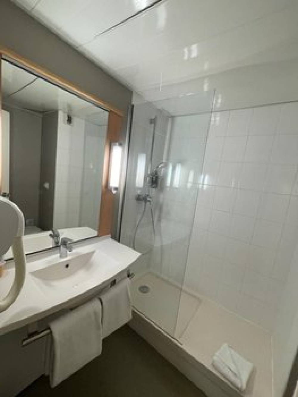 B&B HOTEL ORLY RUNGIS AEROPORT 3 ET 7