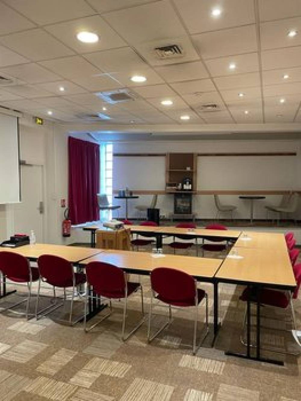 B&B HOTEL ORLY RUNGIS AEROPORT 3 ET 1