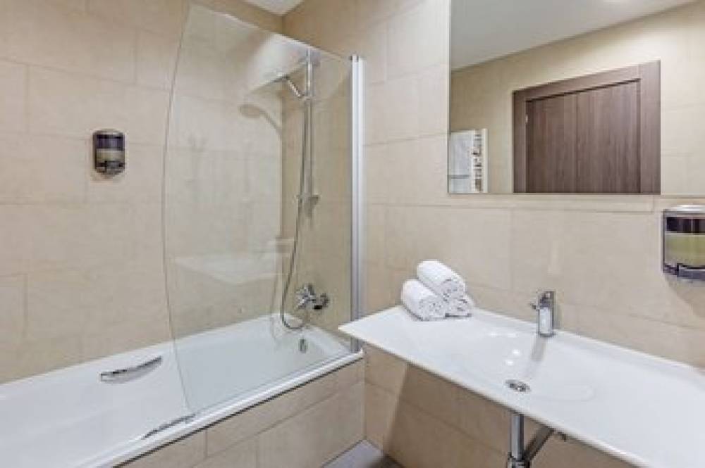 B&B HOTEL OVIEDO 5