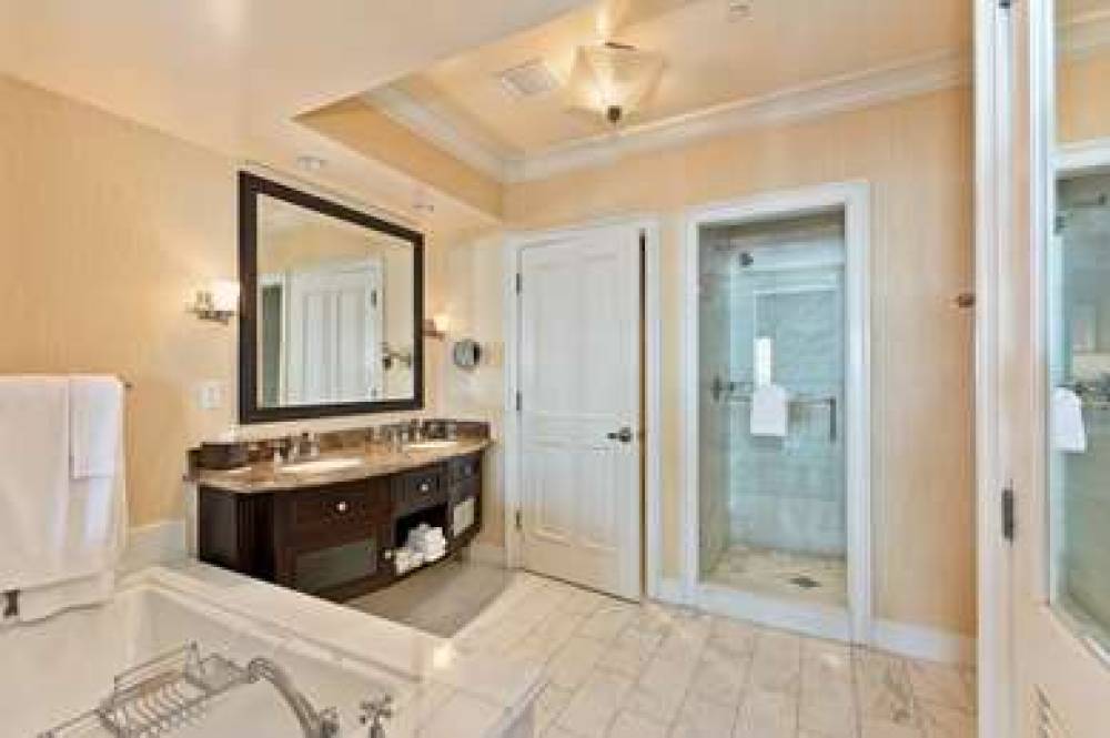 BEACH VILLAGE AT THE DEL LXR HOTELS 3