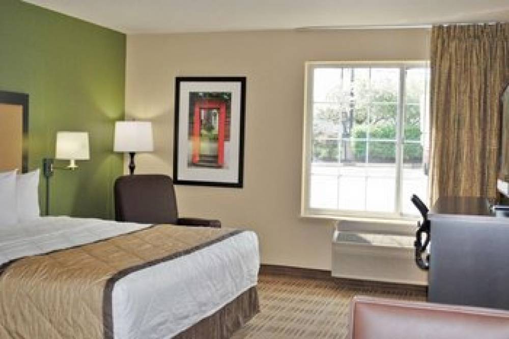 BEACHWOOD EXTENDED SUITES 4