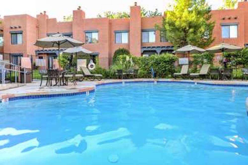 BELL ROCK INN 4