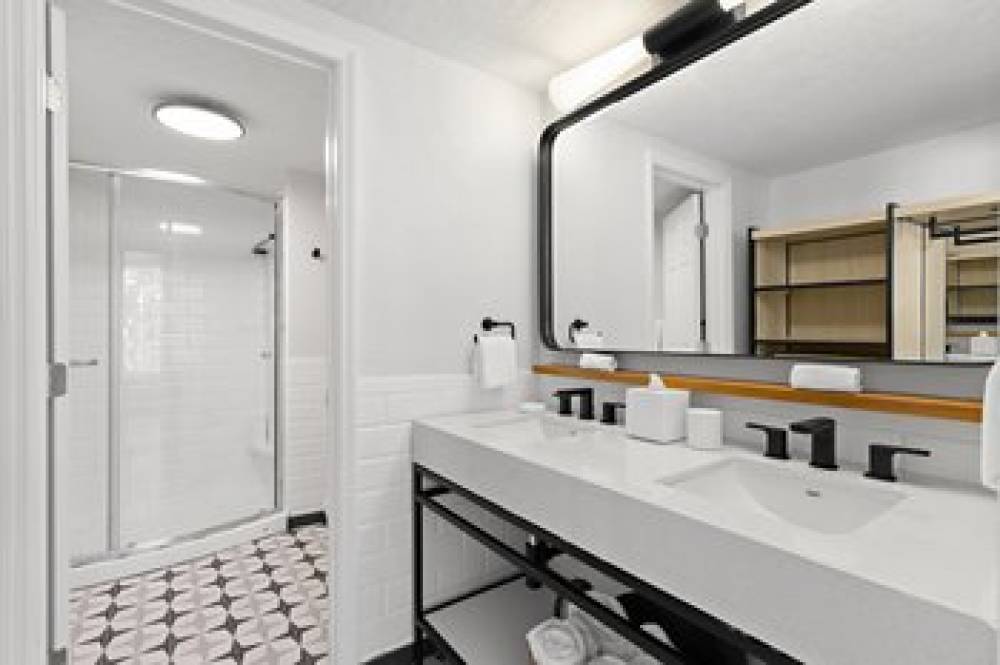 BELLWETHER BEACH RESORT 6