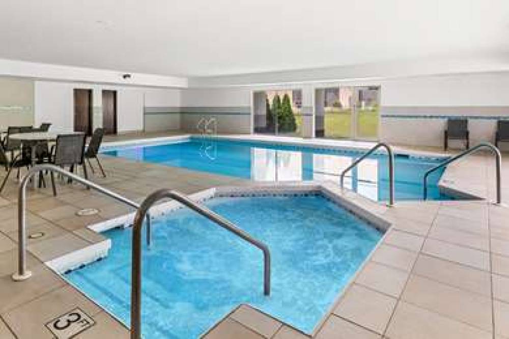 Best Western Baraboo Inn 6
