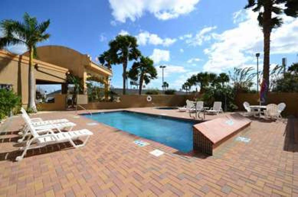 Best Western Casa Villa Suites 9