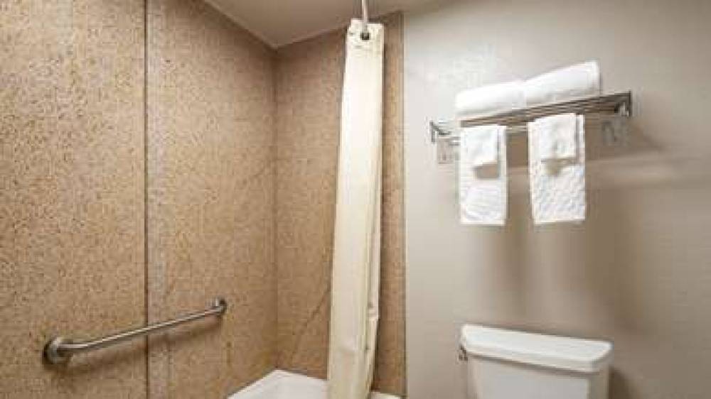 Best Western Center Inn 10