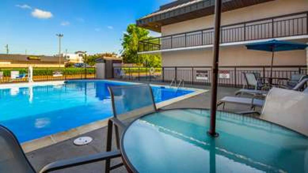 Best Western Center Inn 8