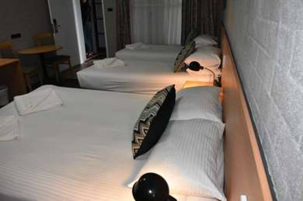 Best Western Coachman's Inn Motel 3