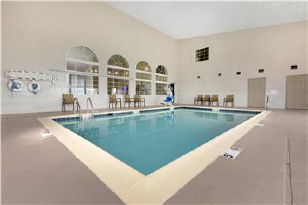 Best Western Cooperstown Inn & Suites 10