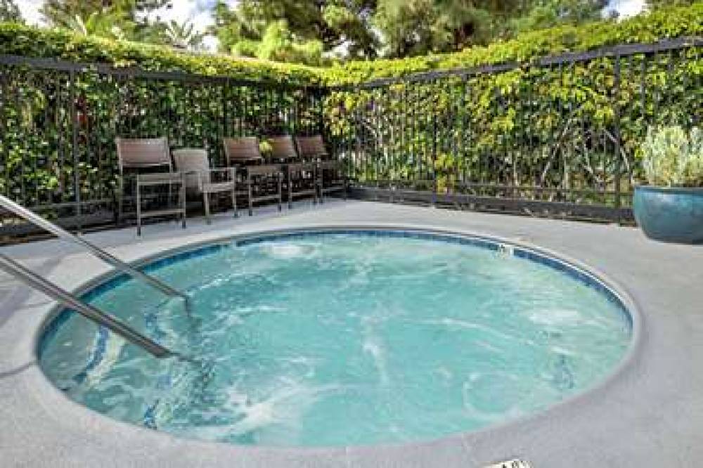 BEST WESTERN Courtesy Inn 8