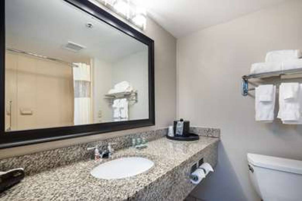 Best Western Coyote Point Inn 3