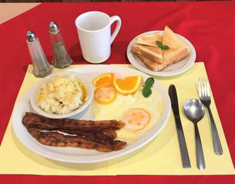 Best Western Crossroads Inn 8