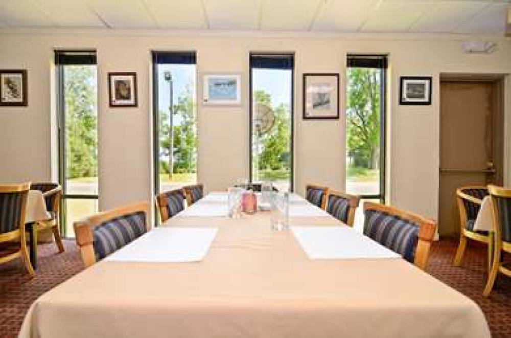 Best Western Crossroads Inn 5