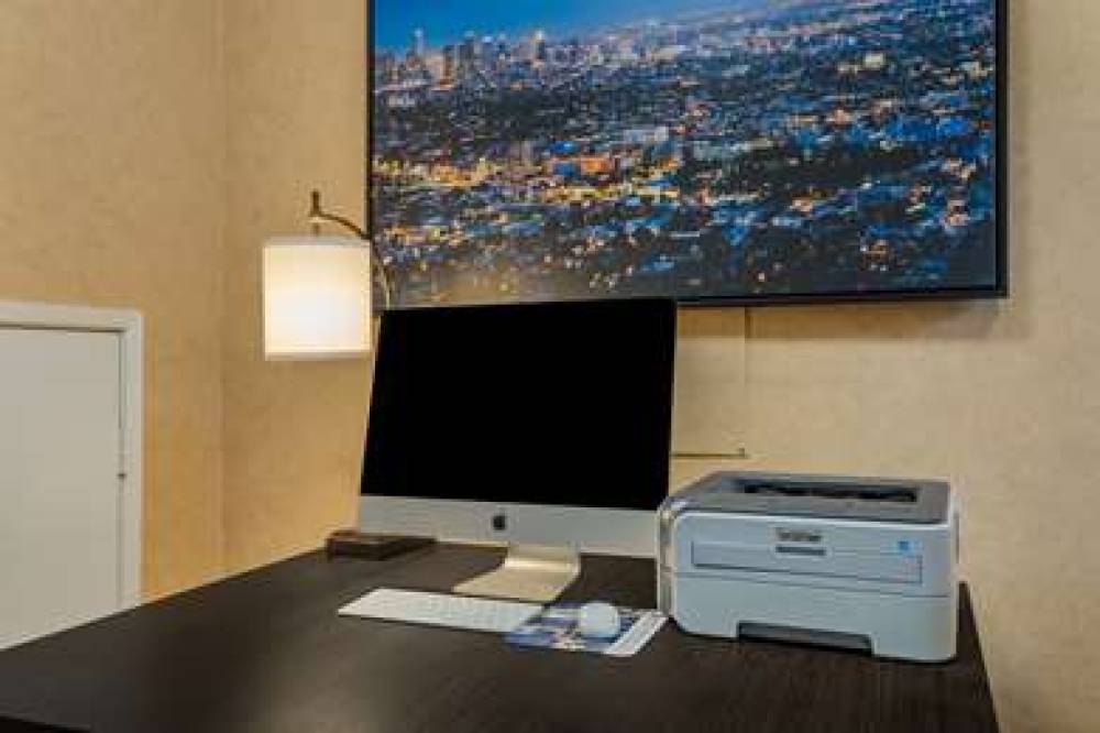Best Western Diamond Bar Hotel & Suites 9