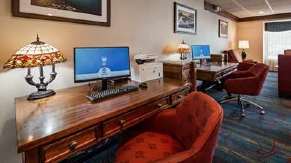 Best Western Greenfield Inn 3