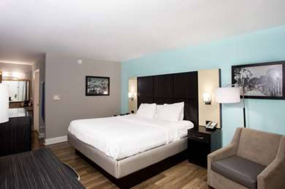 BEST WESTERN Historical Inn 9