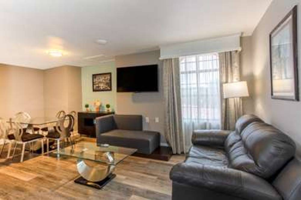 BEST WESTERN Historical Inn 8