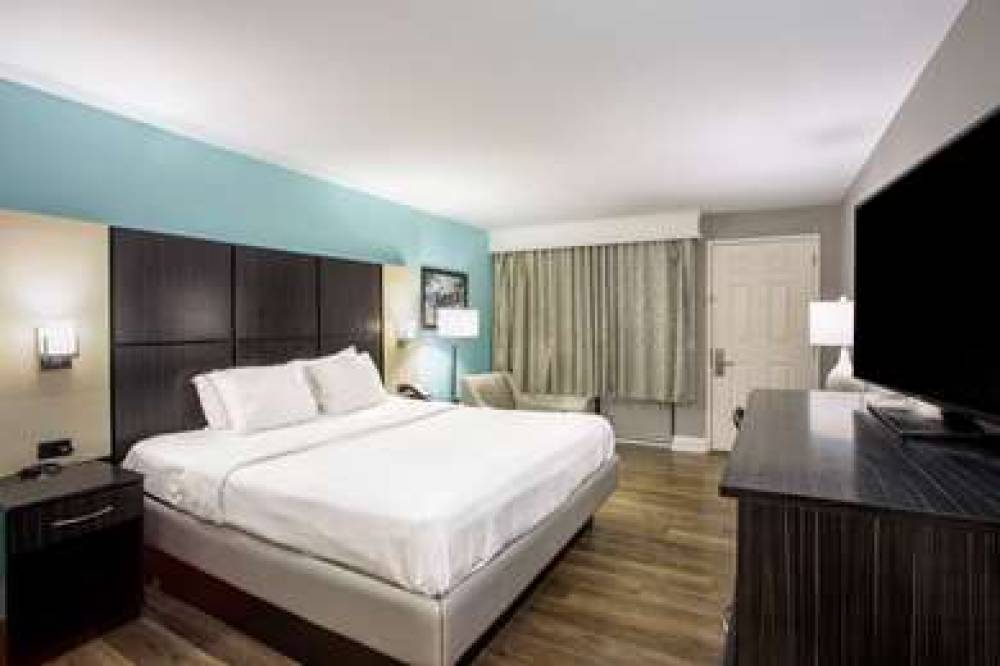 BEST WESTERN Historical Inn 10