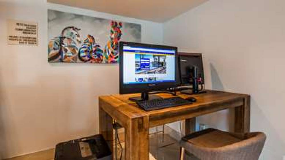 Best Western Hotel Brossard 8