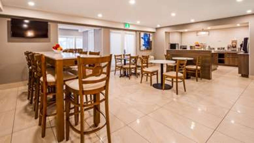 Best Western Hotel Brossard 3