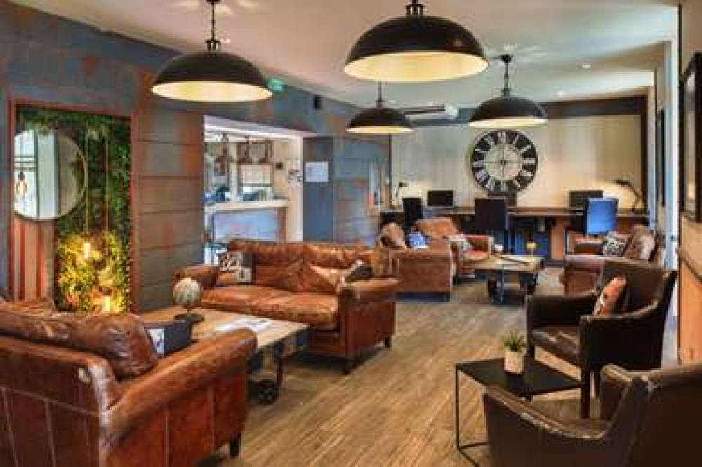 Best Western Hotel Des Orangers 9