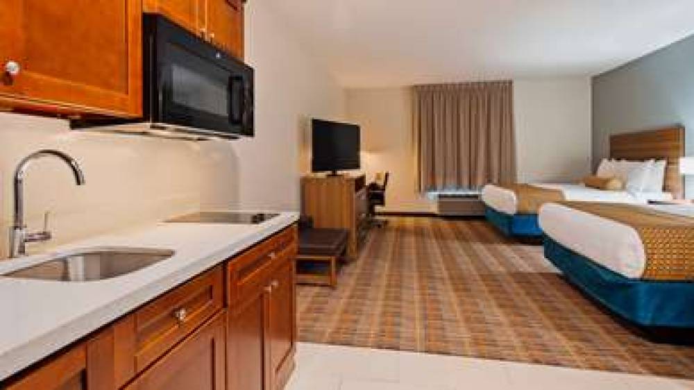 Best Western Ingleside Inn & Suites 7
