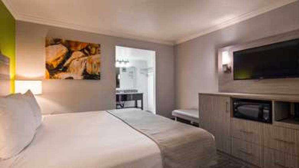 Best Western InnSuites Phoenix Hotel & Suites 5