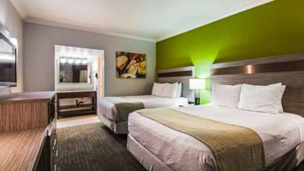 Best Western InnSuites Phoenix Hotel & Suites 4