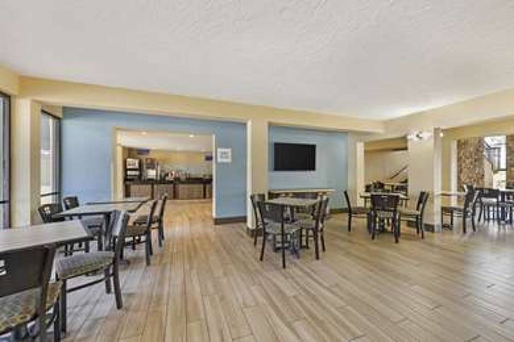 Best Western International Speedway Hotel 10