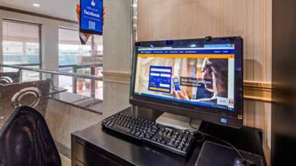 Best Western JFK Airport Hotel 8