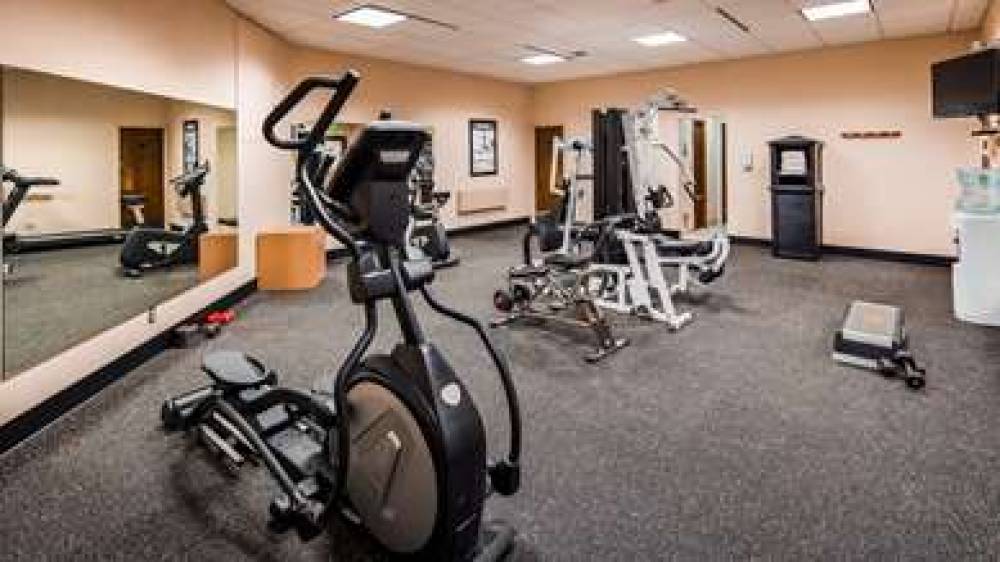 BEST WESTERN Lake Lucille Inn 5