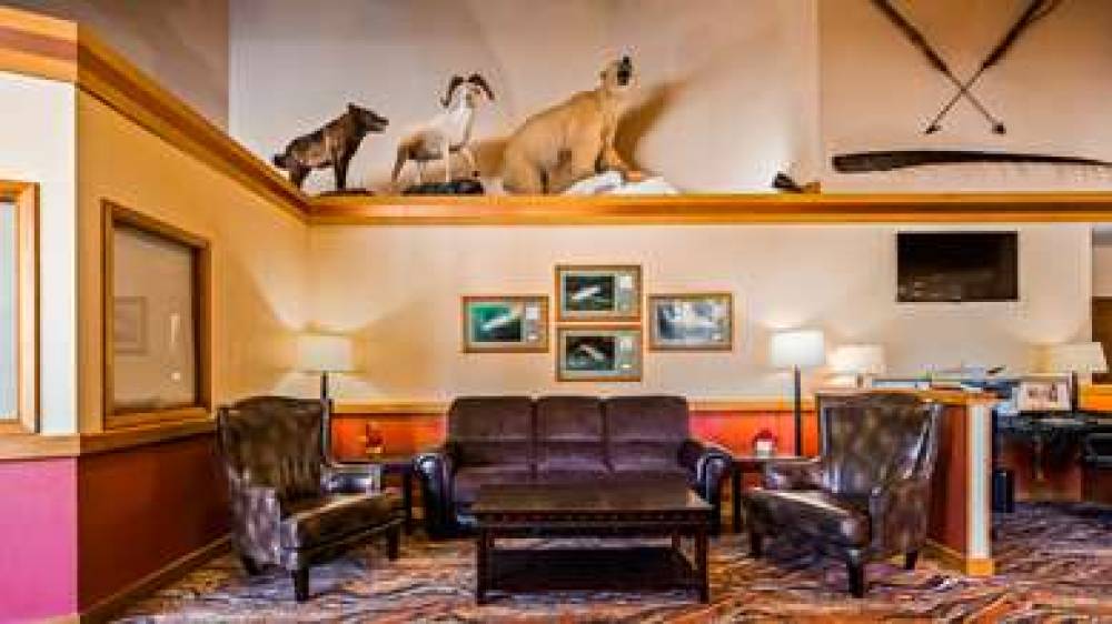 BEST WESTERN Lake Lucille Inn 4