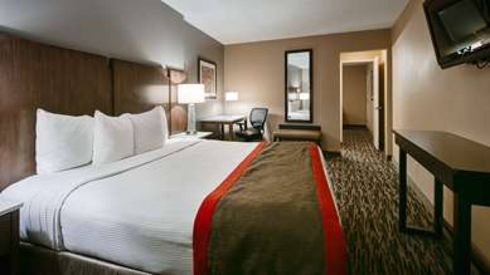 Best Western Los Alamitos Inn & Suites 8