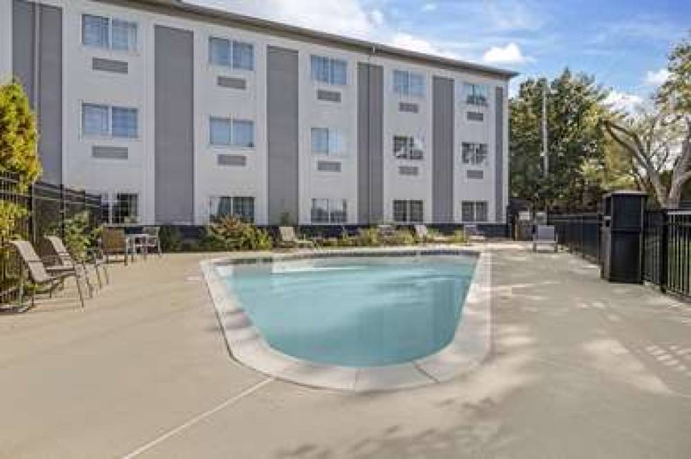 Best Western Louisville Airport Expo 5