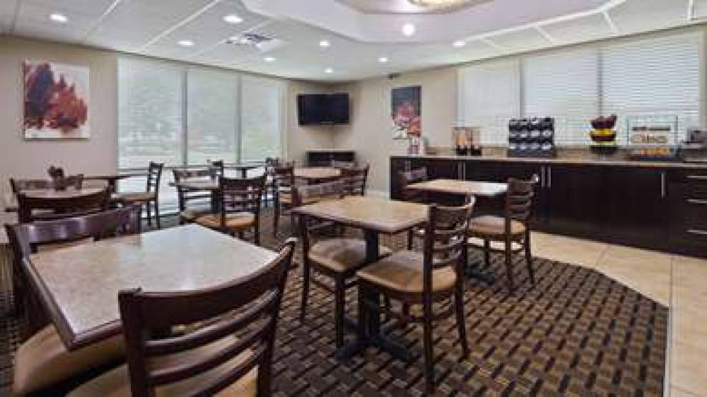 Best Western Lumberton 8