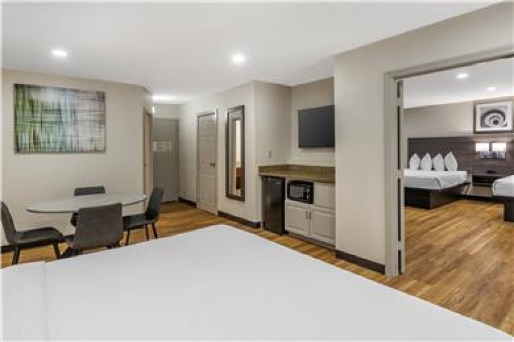 Best Western Mystic Hotel 9