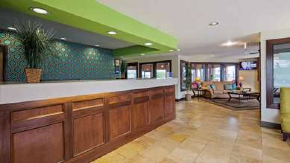 Best Western Norwalk 3