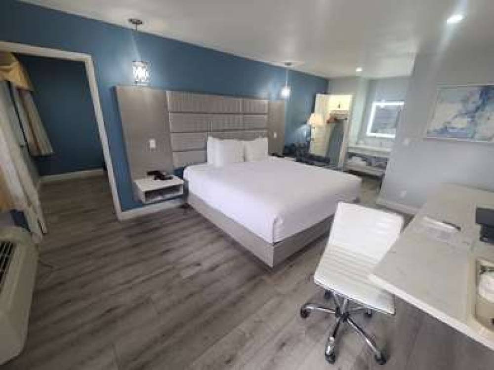 Best Western Orange Plaza 6
