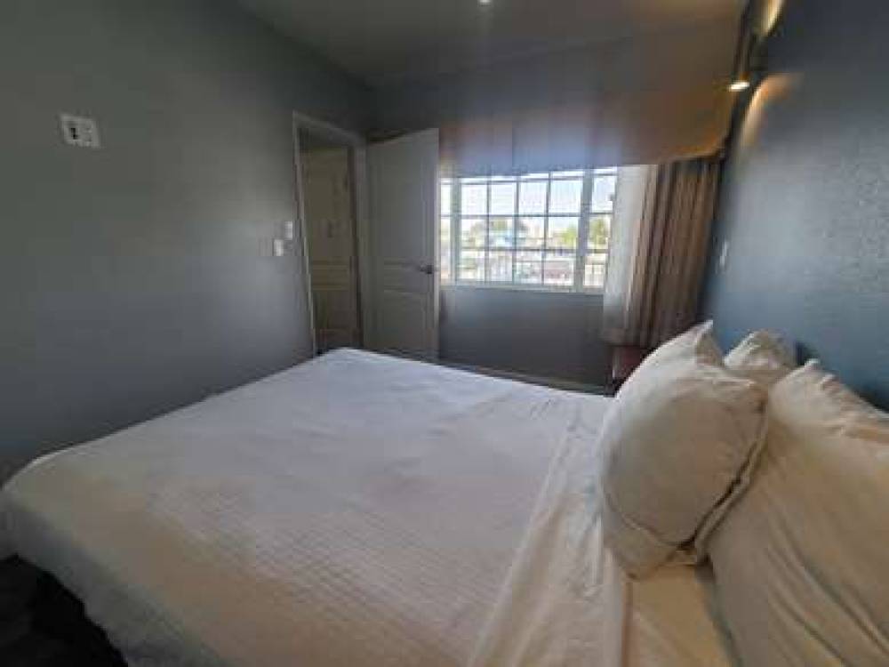 Best Western Orange Plaza 10