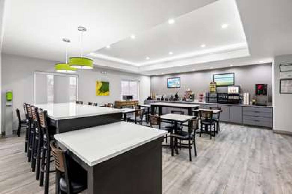 Best Western Palace Inn & Suites 6