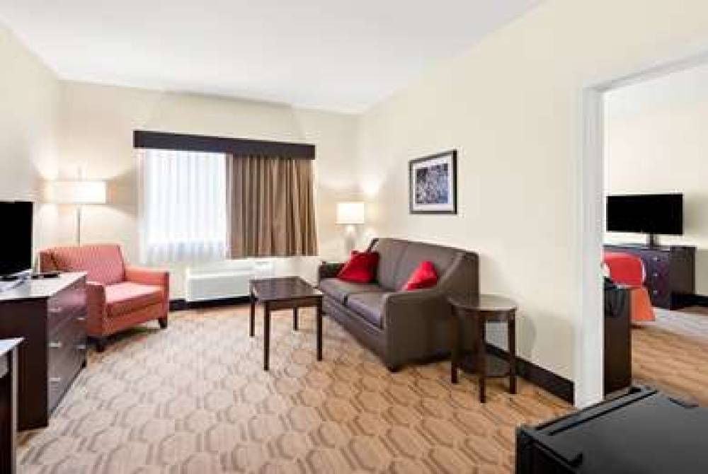 Best Western Palmyra Inn & Suites 3