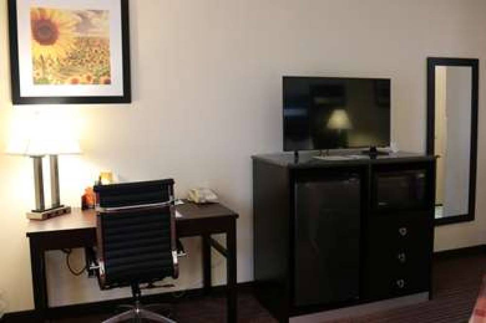 Best Western Parsons Inn 10